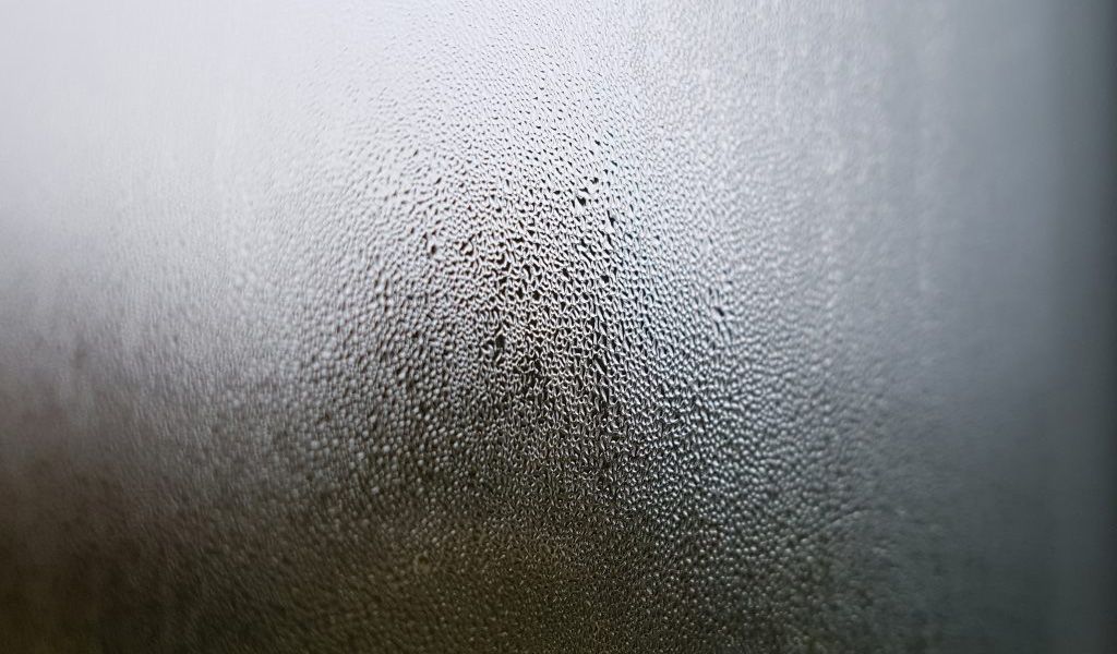 condensation in fish tank